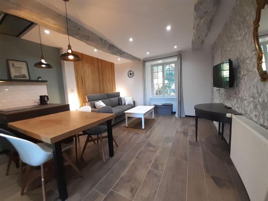 Studio Meuble Avec Terrasse Axe Rennes Saint Malo La Baussaine Exterior photo